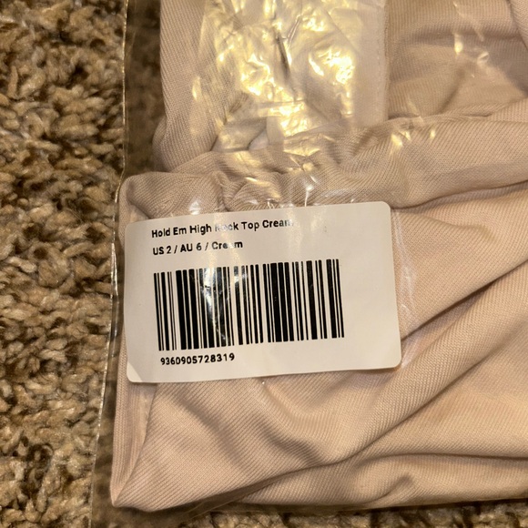 NWT Princess Polly HOLD EM HIGH NECK TOP CREAM - Picture 7 of 8